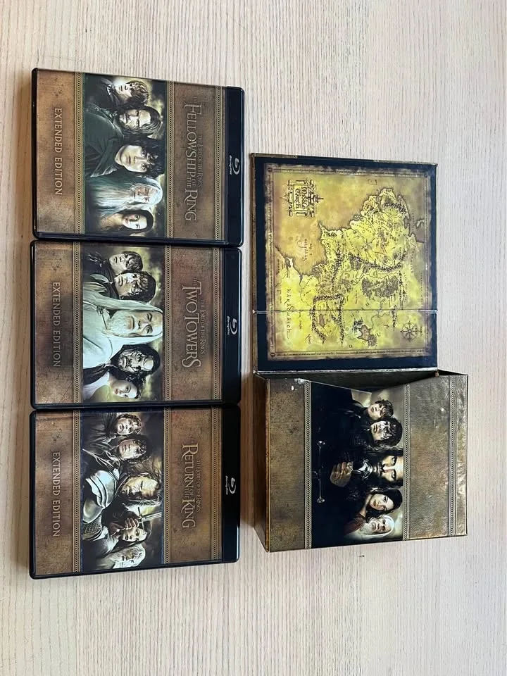 Lord of the Rings Blue Ray Extended Edition Set image indicator(3)