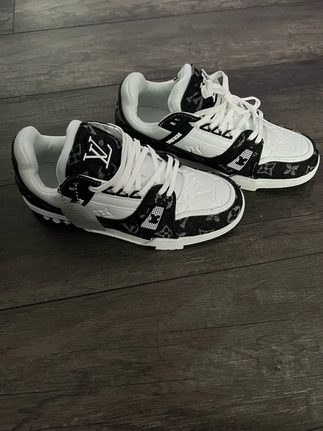 LV trainers image indicator(2)