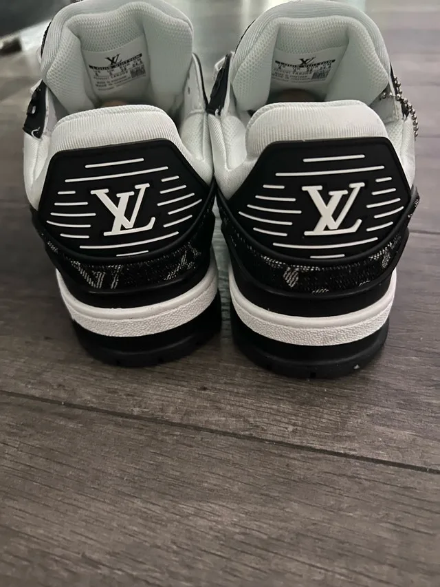 LV trainers image indicator(3)