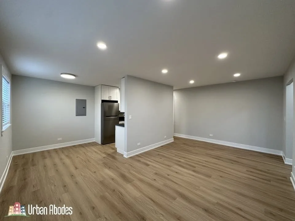 1 Bed 1 Bath Apartment image indicator(10)