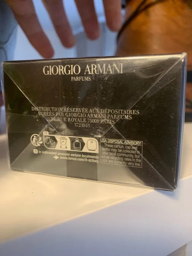 Emporio Armani Cologne OFFERS image indicator(2)