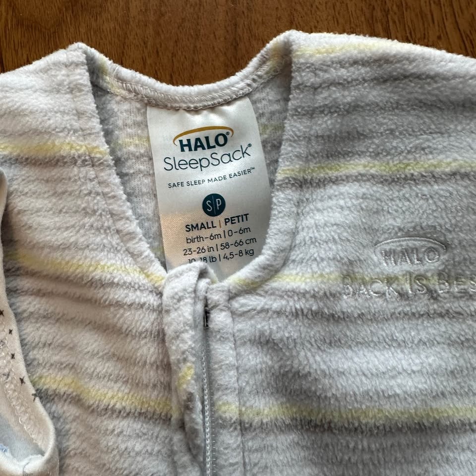 Sleepsacks 4x Halo 1x Carters - photo 2