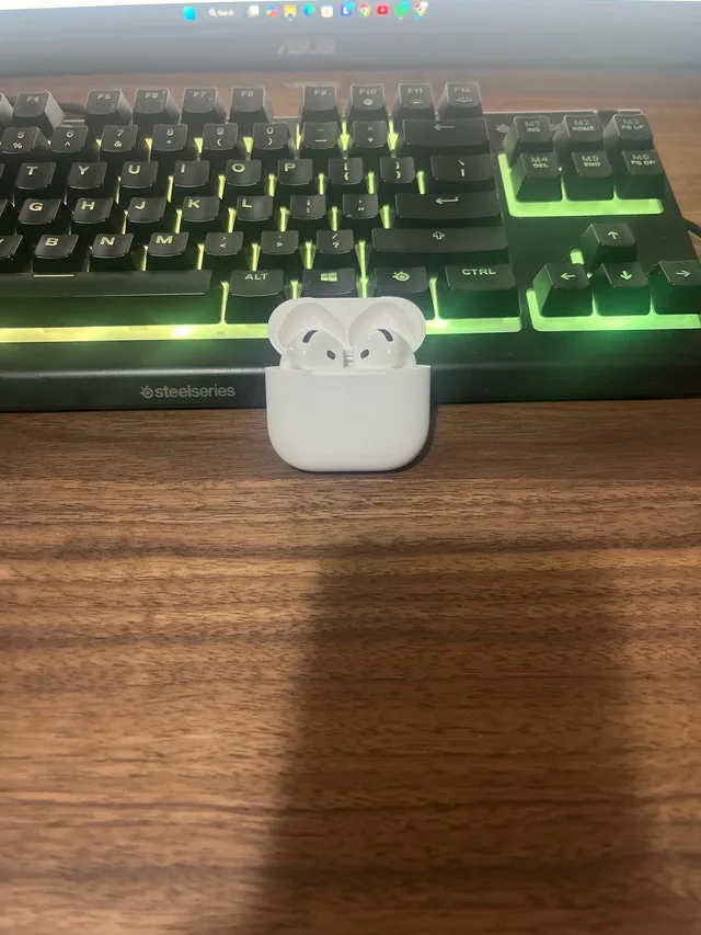 Airpods 4