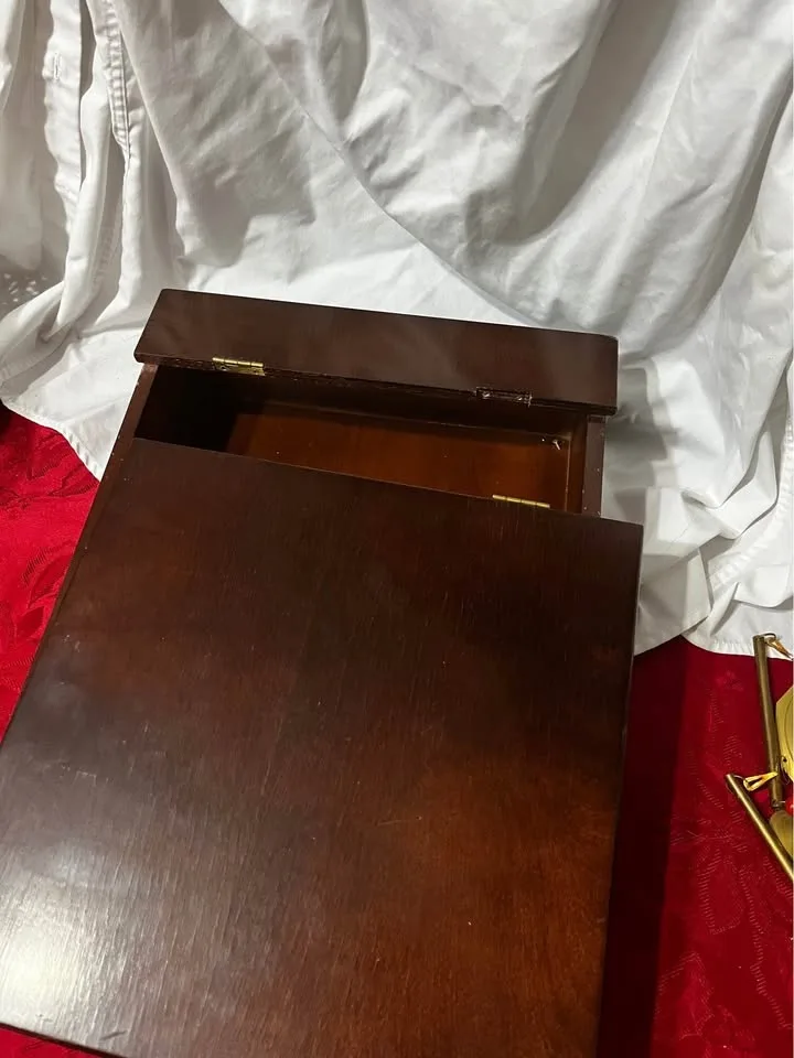 Bombay Company Portable Desk Wooden Storage Box image indicator(3)