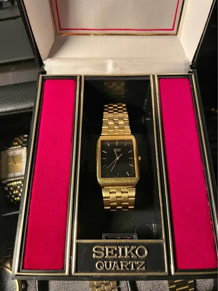 Men’s Vintage v701 5k09 WITH BOX