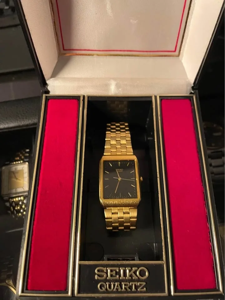 Men’s Vintage v701 5k09 WITH BOX image indicator(2)