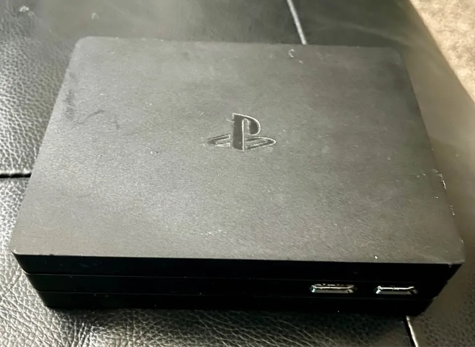 🔥 PS4 PRO 1TB + PSVR FULL BUNDLE — PRISTINE / BARELY USED 🔥 image indicator(6)