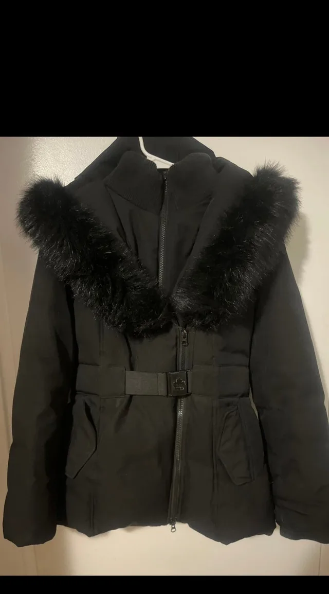 Toboggan Black Winter Coat - Size M