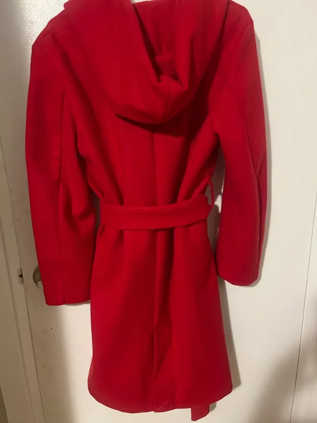 Zara Red Coat image indicator(2)