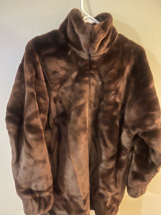 Adidas Faux Fur Jacket - photo 2