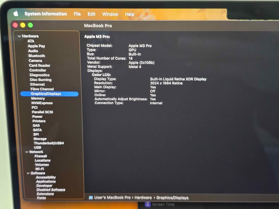 Like New M3 Pro Macbook Pro 14 inch - photo 5