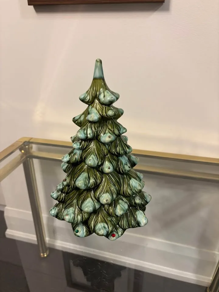 Holland Mold Vintage Ceramic Christmas Tree image indicator(2)