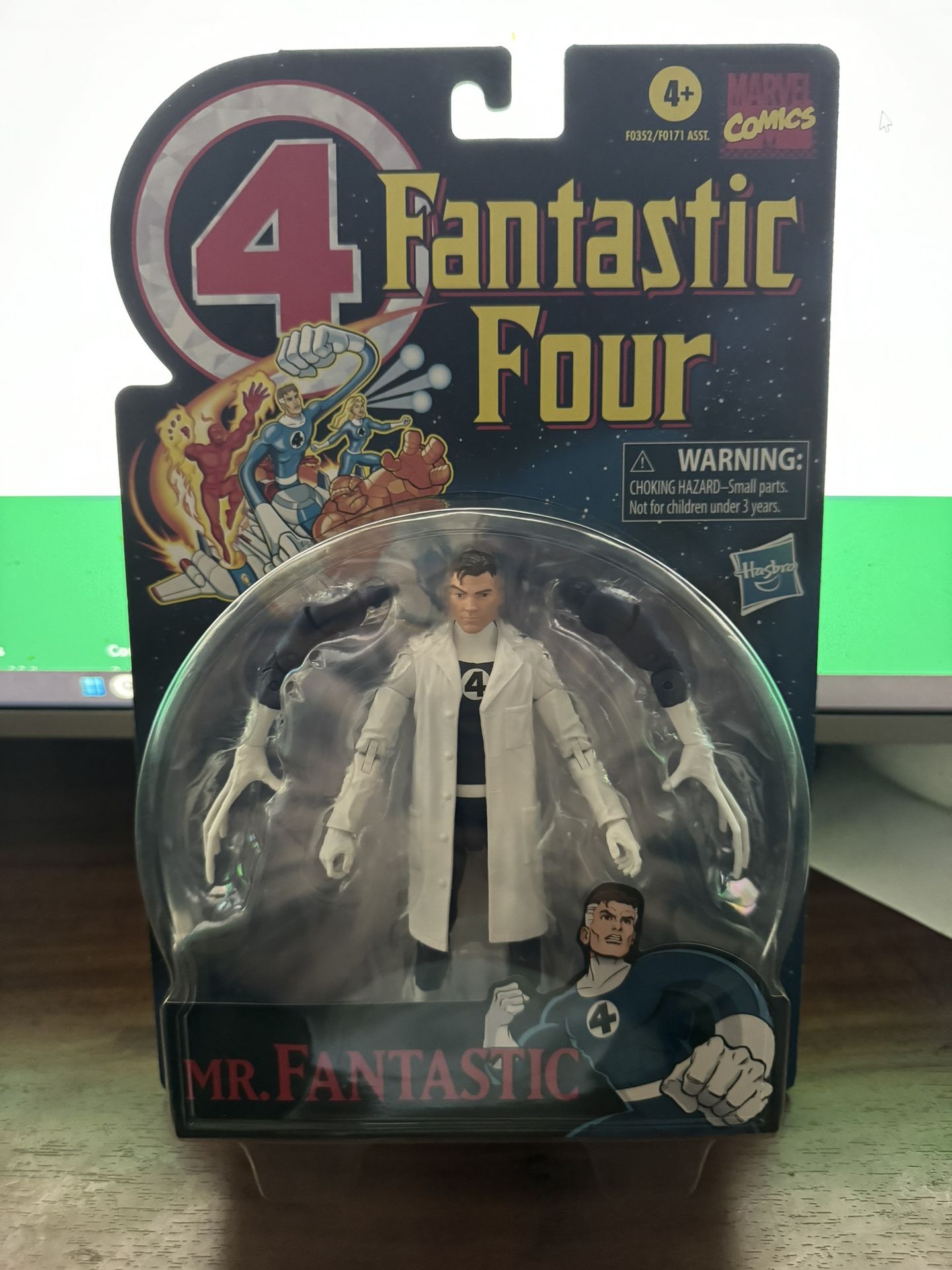 Marvel Legends Retro Fantastic Four Mr. Fantastic 6” Figure