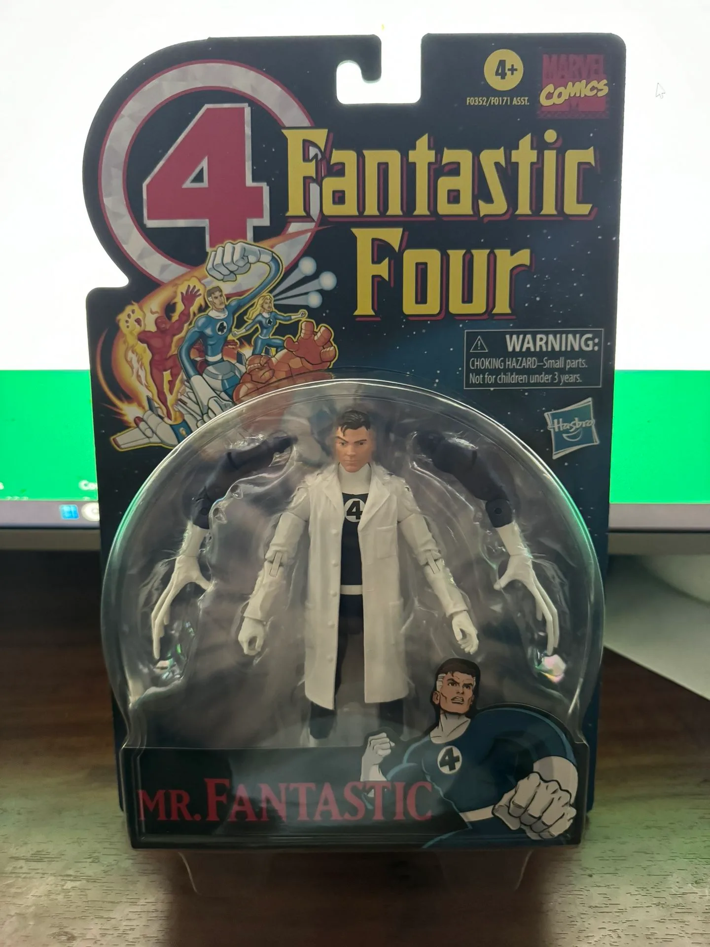 Marvel Legends Retro Fantastic Four Mr. Fantastic 6” Figure