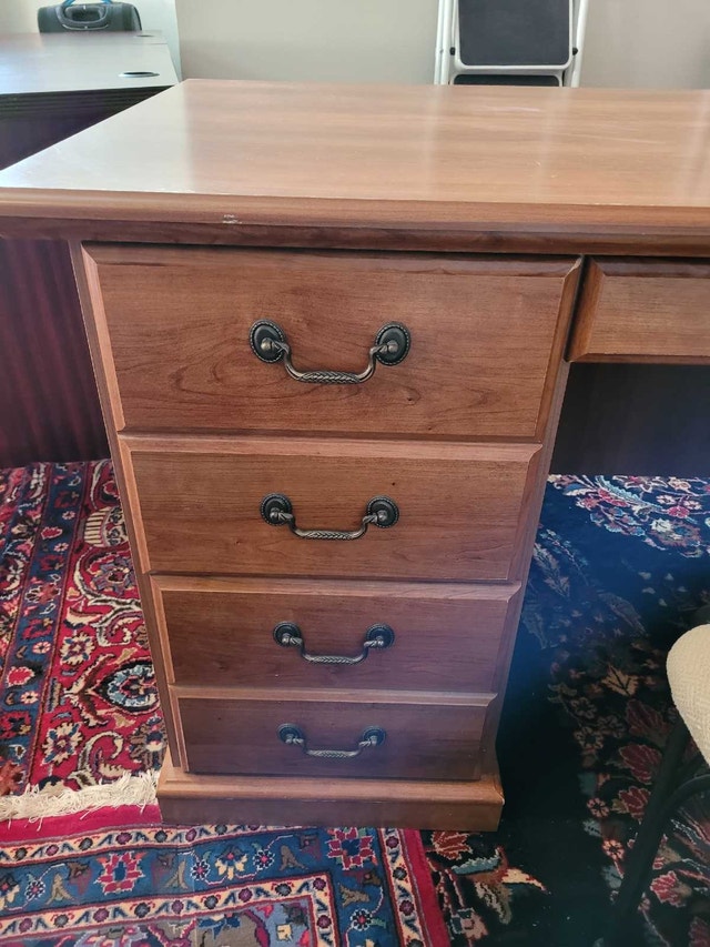 Free Desk Solid - photo 2