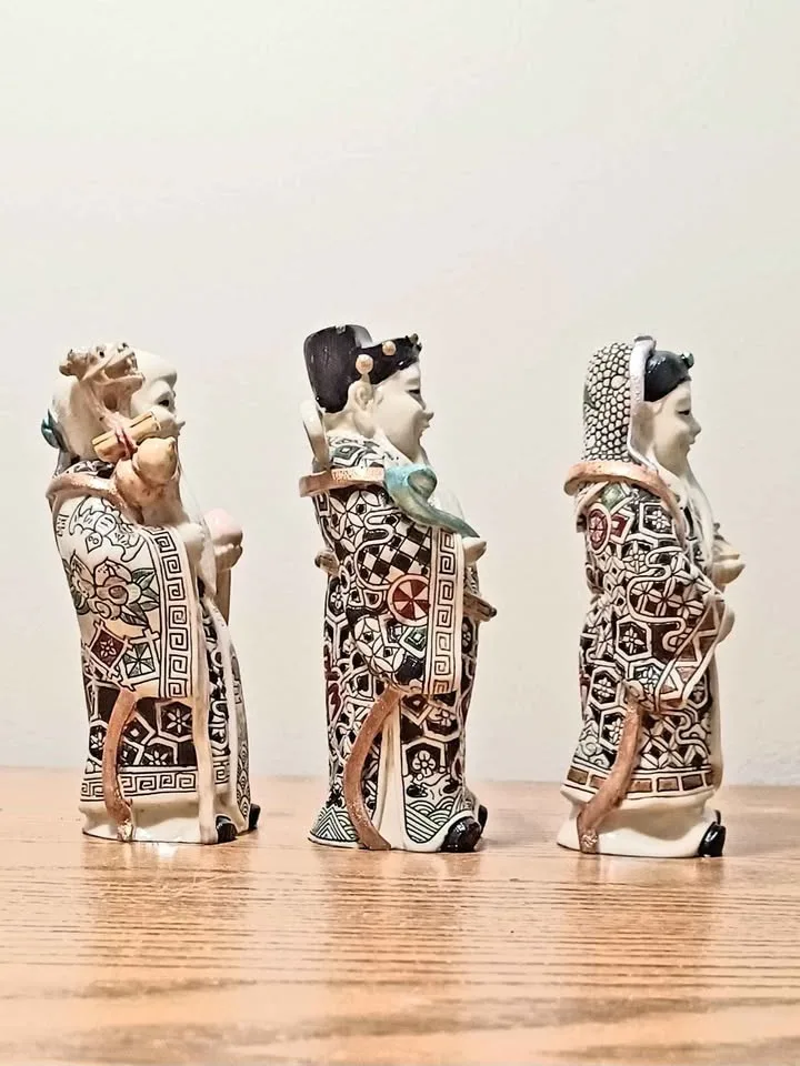 Vtg Chinese Hand Carved The 3 Emperors Set image indicator(3)