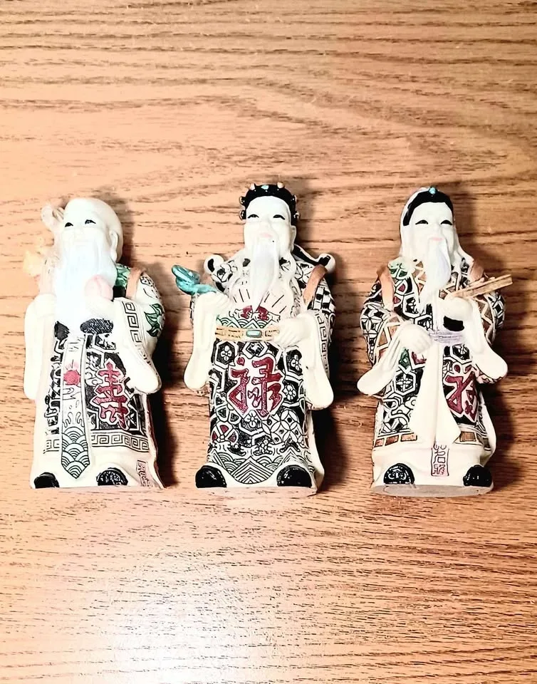 Vtg Chinese Hand Carved The 3 Emperors Set image indicator(6)