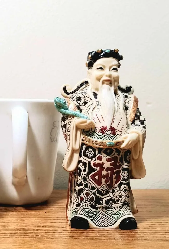 Vtg Chinese Hand Carved The 3 Emperors Set image indicator(10)