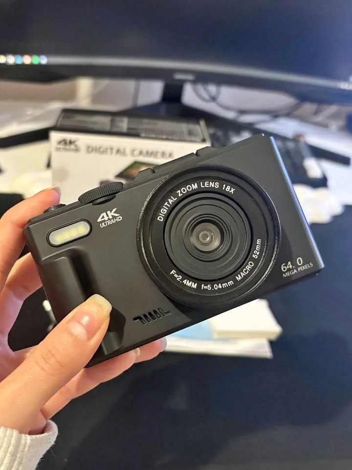 Digital Camera 4K - 64MP