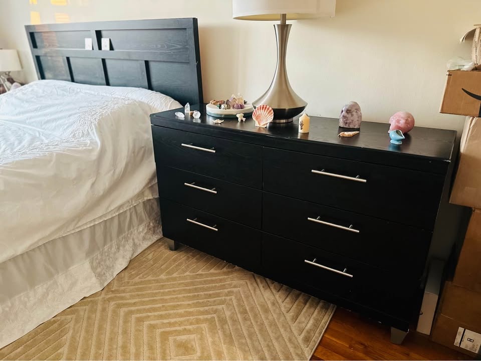 Dresser - photo 2