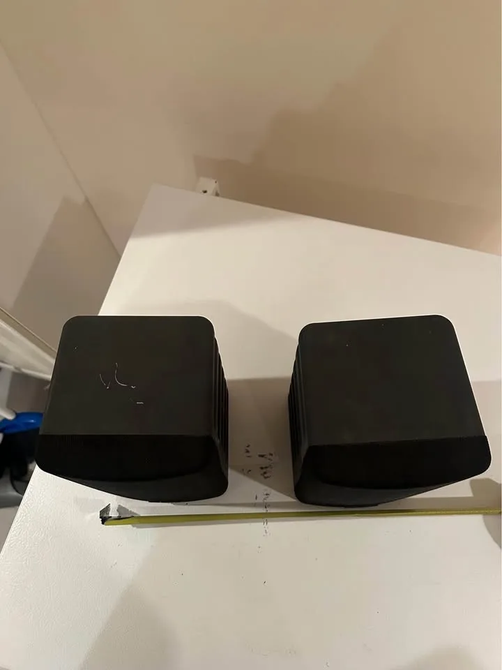 Genexxa Pro X7 Bookshelf Speakers No 40 - 2071 image indicator(3)