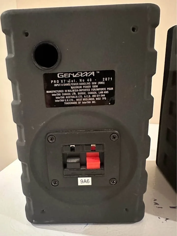 Genexxa Pro X7 Bookshelf Speakers No 40 - 2071 image indicator(5)