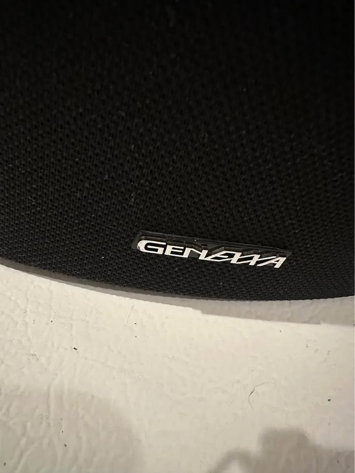 Genexxa Pro X7 Bookshelf Speakers No 40 - 2071 image indicator(9)