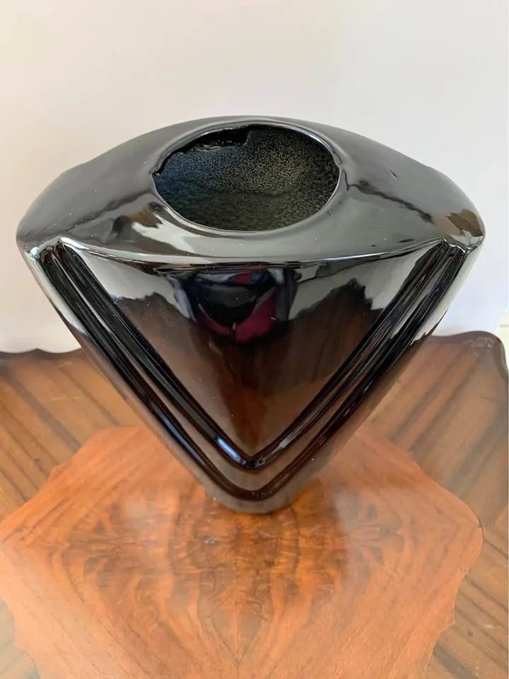 Vintage retro 80s black vase triangle shape