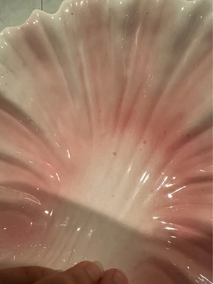 Retro vintage seashell bowl decorative plate 8" x 9 1/4" image indicator(6)