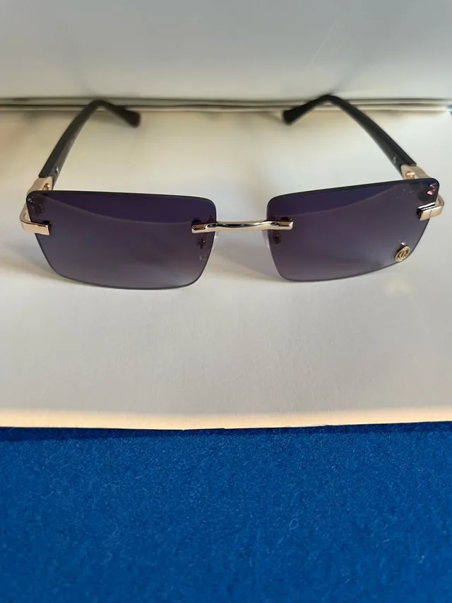 COPY Cartier Black Sunglasses WITH BOX image indicator(3)