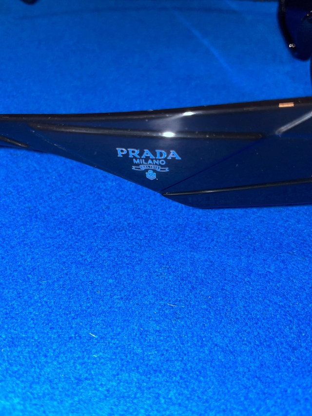 Prada Sunglasses PR 10ZS Black Dark Grey w Receipt - photo 5