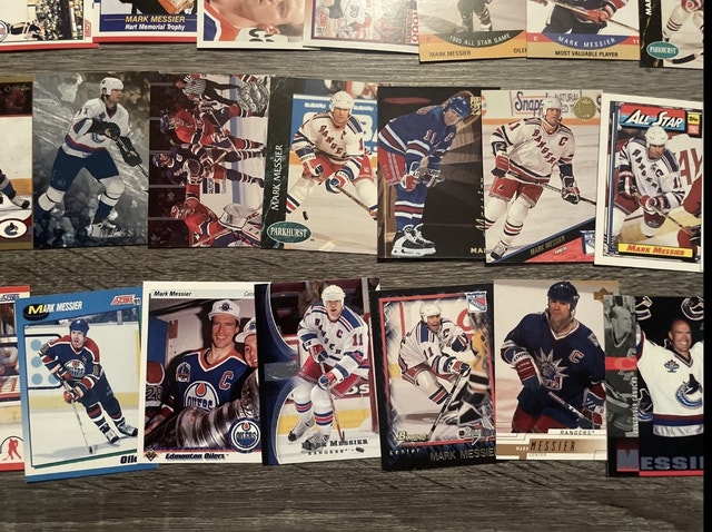 Mark Messier Hockey Card Lot - 25+ Cards - photo 3