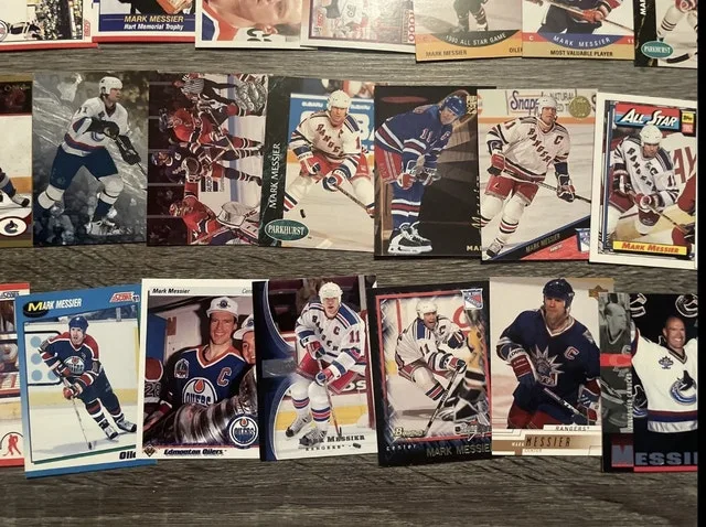 Mark Messier Hockey Card Lot - 25+ Cards image indicator(3)