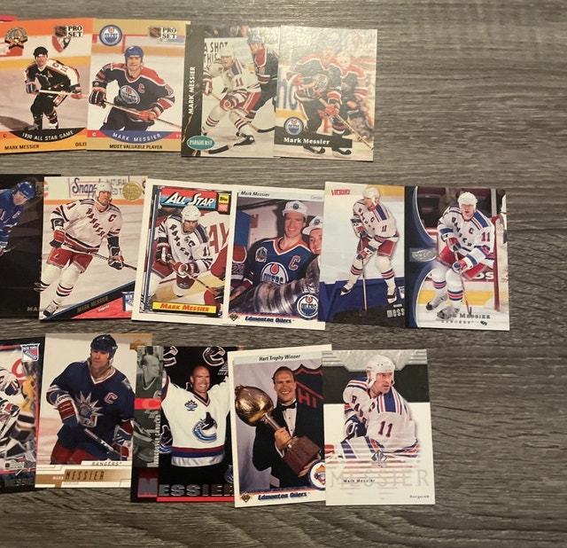 Mark Messier Hockey Card Lot - 25+ Cards - photo 4