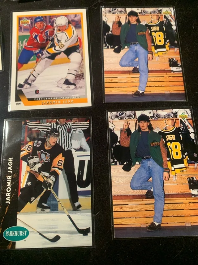 Jaromir Jagr Hockey Card Lot - 8 PLAYER Cards image indicator(4)