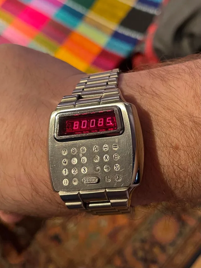 Pulsar Calculator Watch image indicator(2)