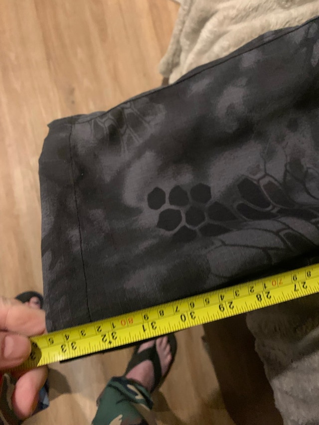 NEW PRICE $39 awesome Unique new Camo Pants - photo 3