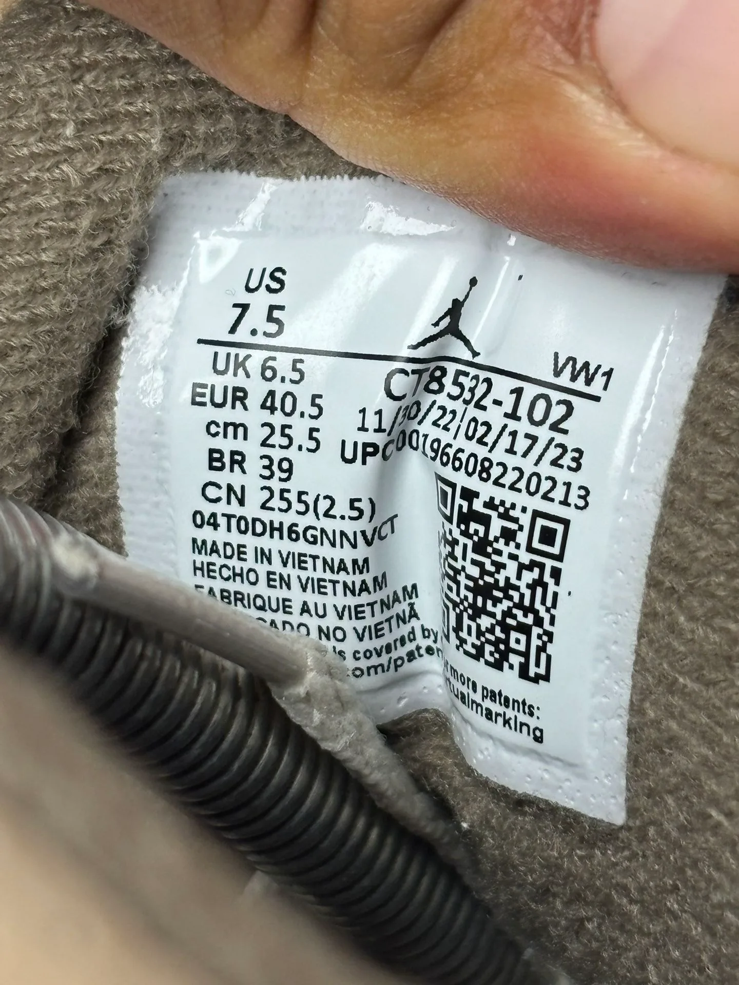 Air Jordan 3 Palomino image indicator(6)