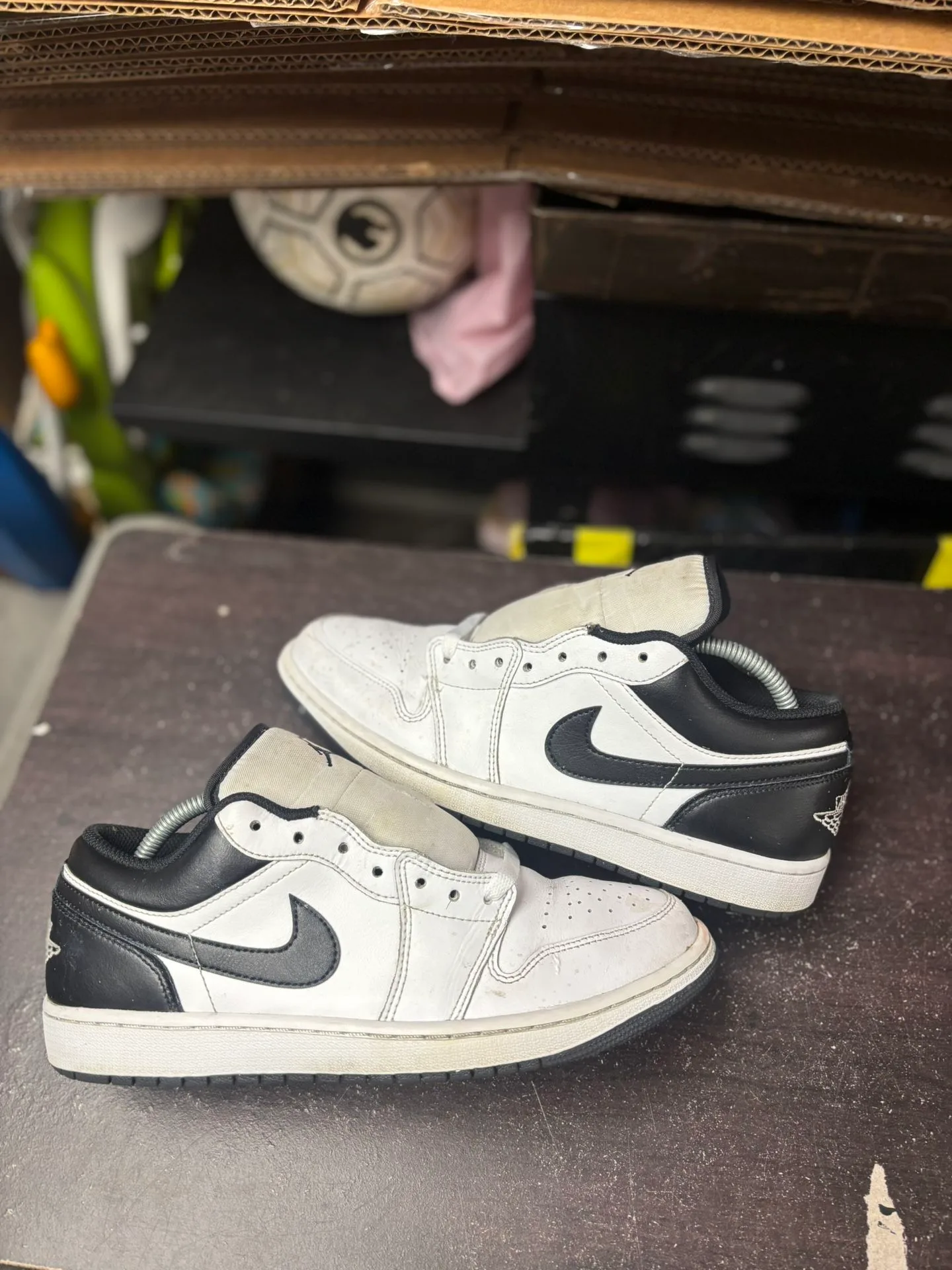 Air Jordan 1 Low Black White
