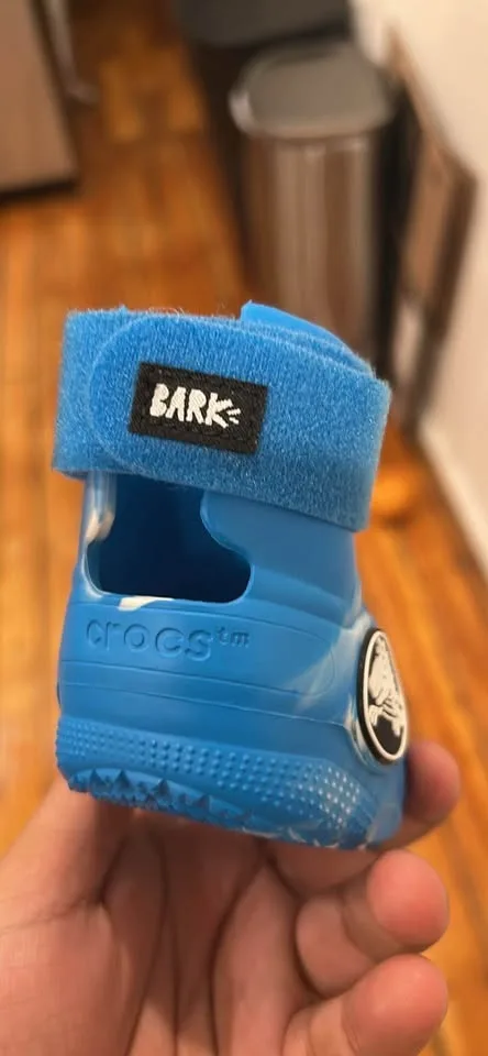 Croc dog shoes brand new image indicator(3)