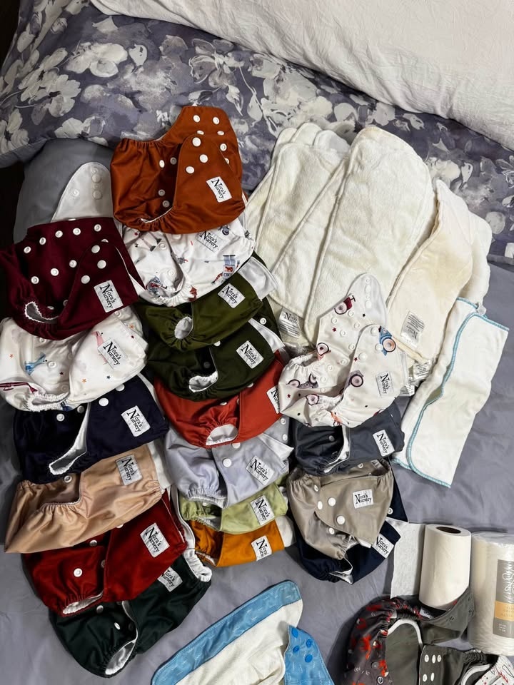 Cloth diapers, inserts, wet bags & change pads - photo 4