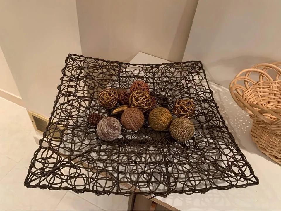 Wicker baskets for decor or flower arrangements - four baskets image indicator(3)