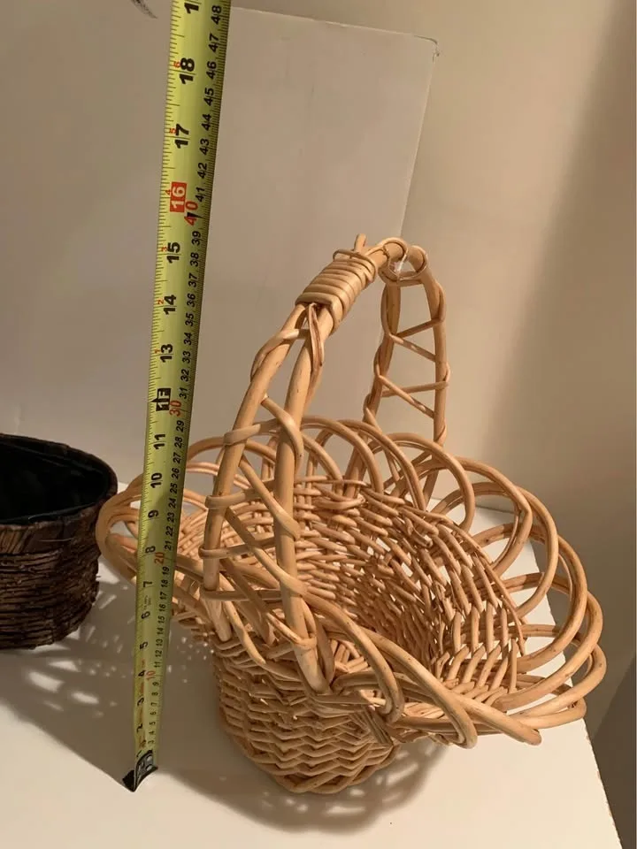 Wicker baskets for decor or flower arrangements - four baskets image indicator(10)