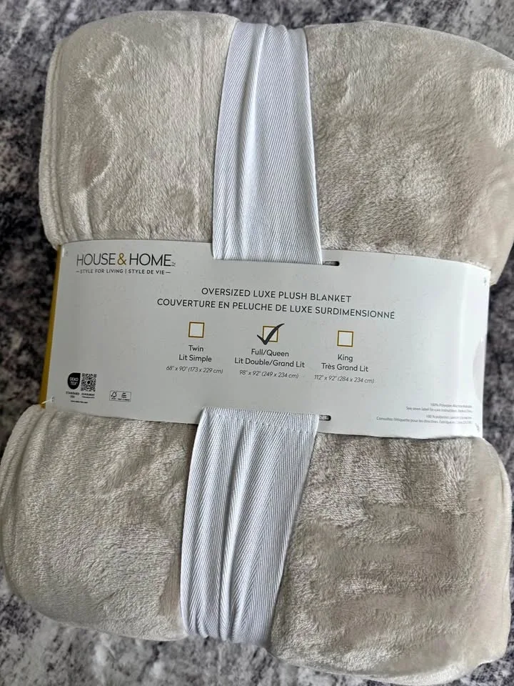 Throw/Plush blanket Full/Queen size - House&home