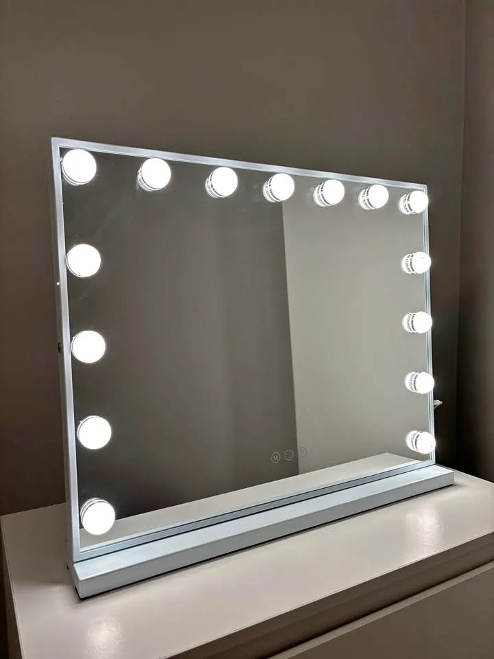 LED bulbs Vanity Mirror with lights 22.8” x 18.1”