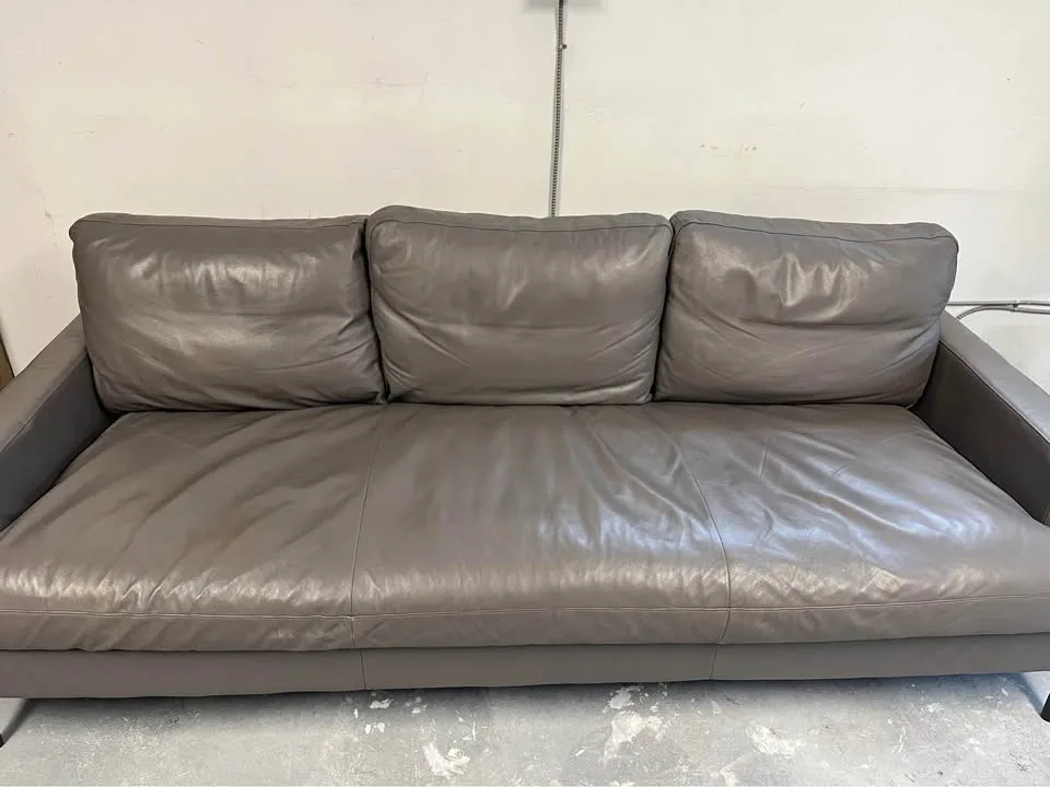 Grey Leather Eve sofa from EQ3 image indicator(8)