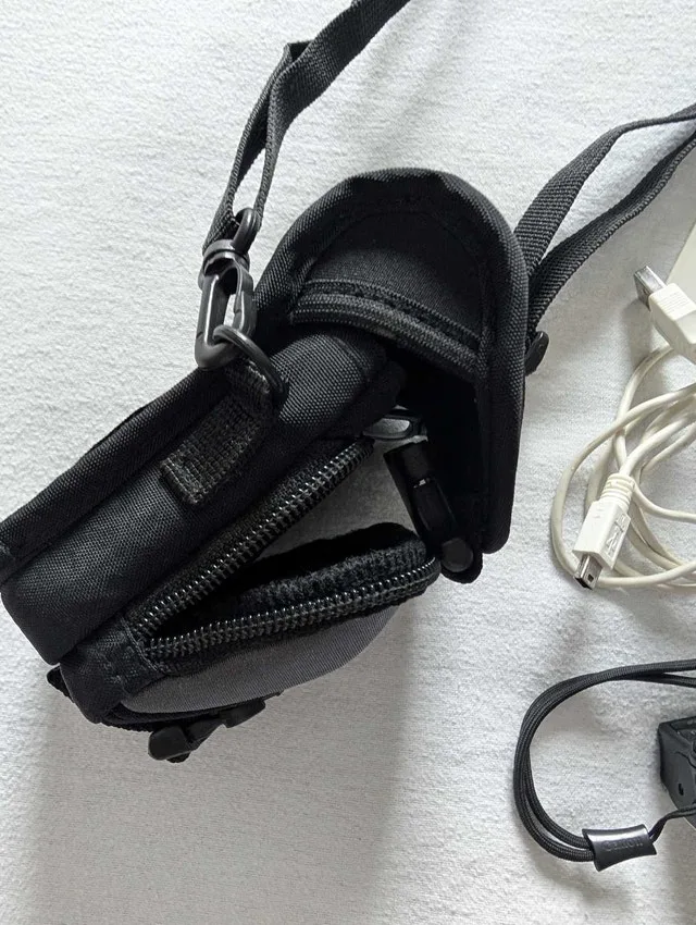 Canon PowerShot SD880 IS Digital Camera Bundle image indicator(7)