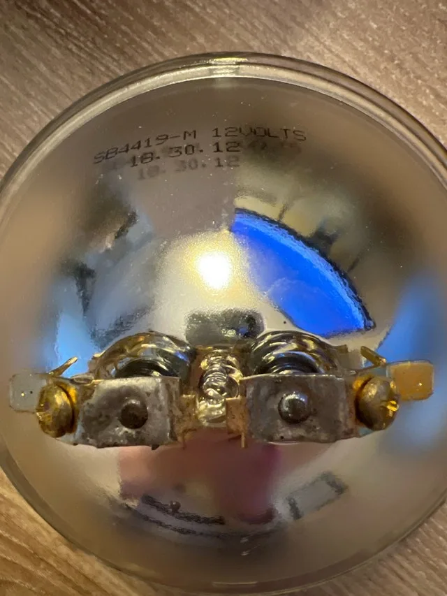 Agri-Value Sealed Beam Lamp image indicator(2)