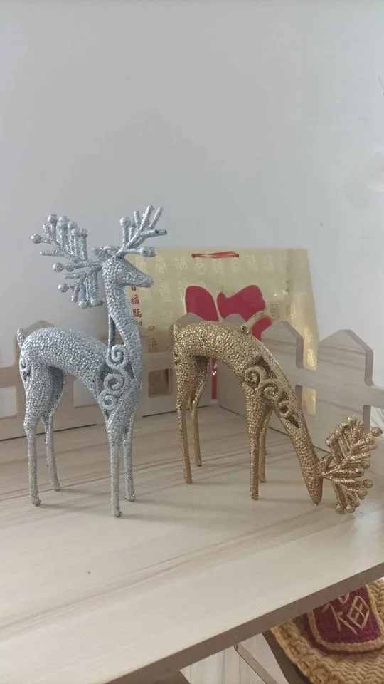 ‼️NEED GONE ASAP‼️Silver & Gold Glitter Reindeer - $5 FOR BOTH image indicator(4)