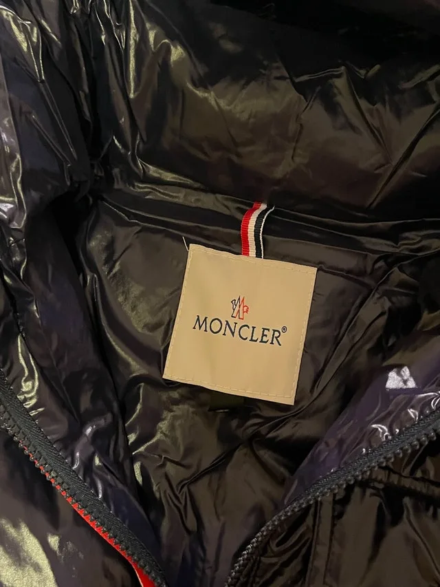 Moncler puffer jacket image indicator(6)